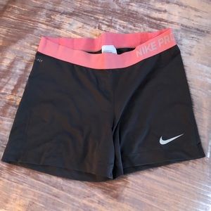 Nike pro 3” XL